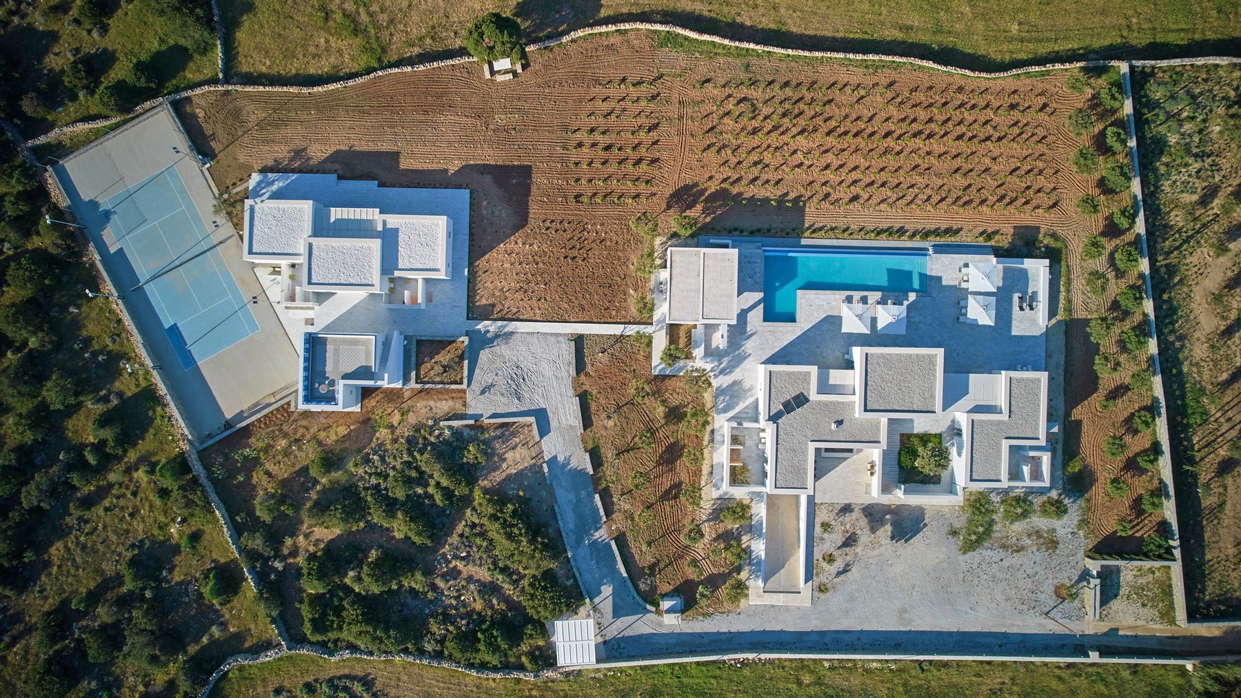Cosmopolitan villa photo.