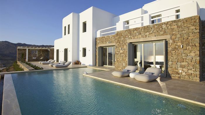 Daenerys villa photo.