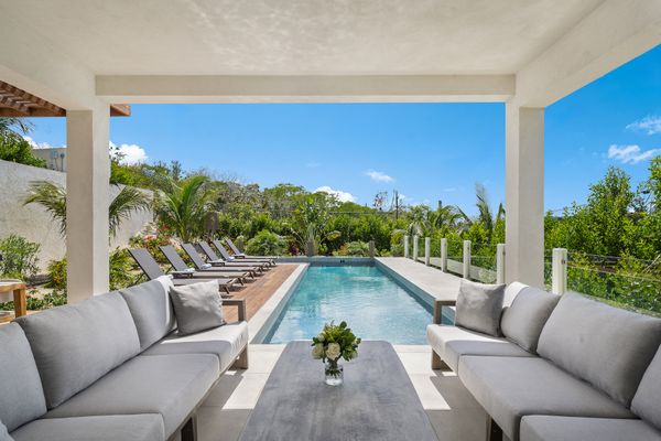 Lumiere East Villa is located in Grace Bay