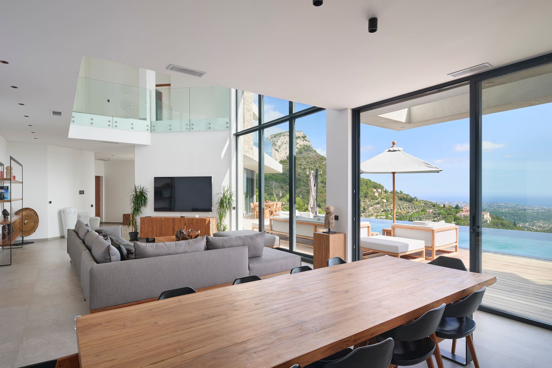 La Vue villa photo.