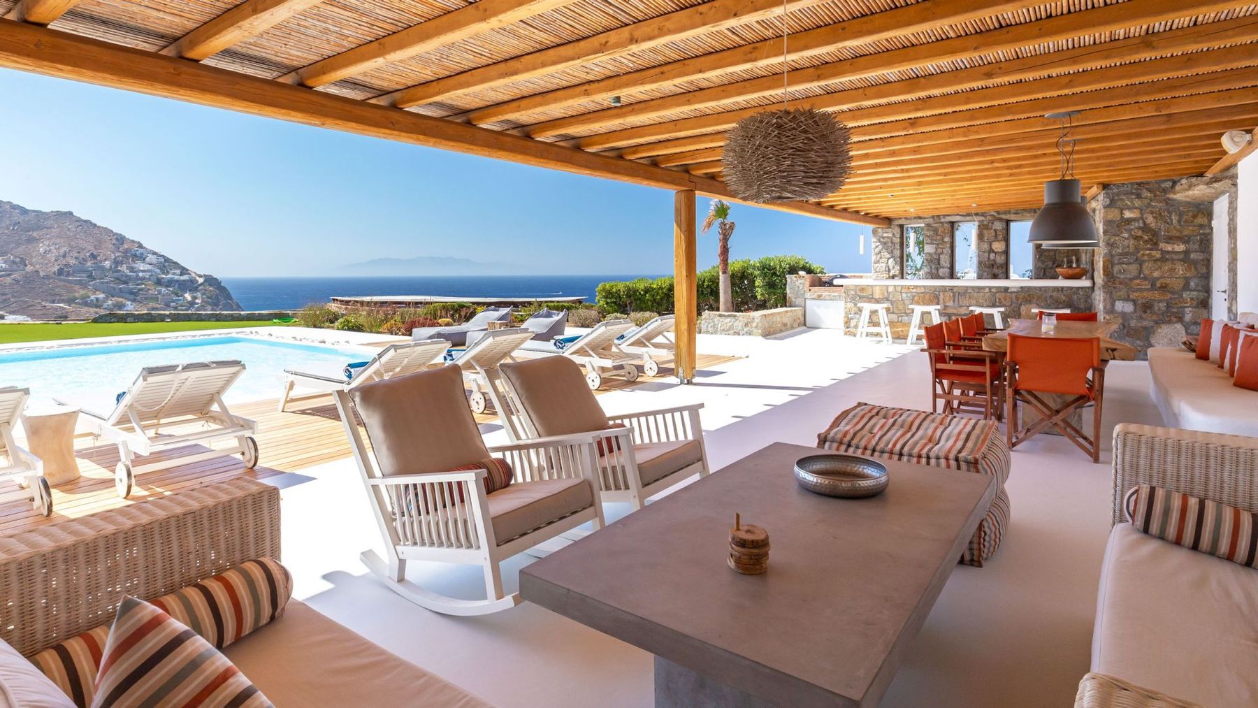 Ginger White villa photo.