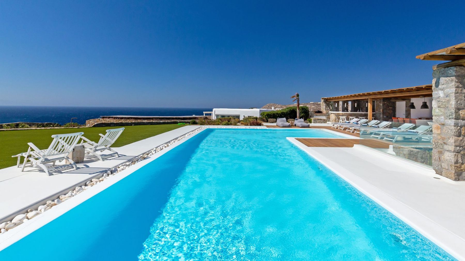 Ginger White villa photo.