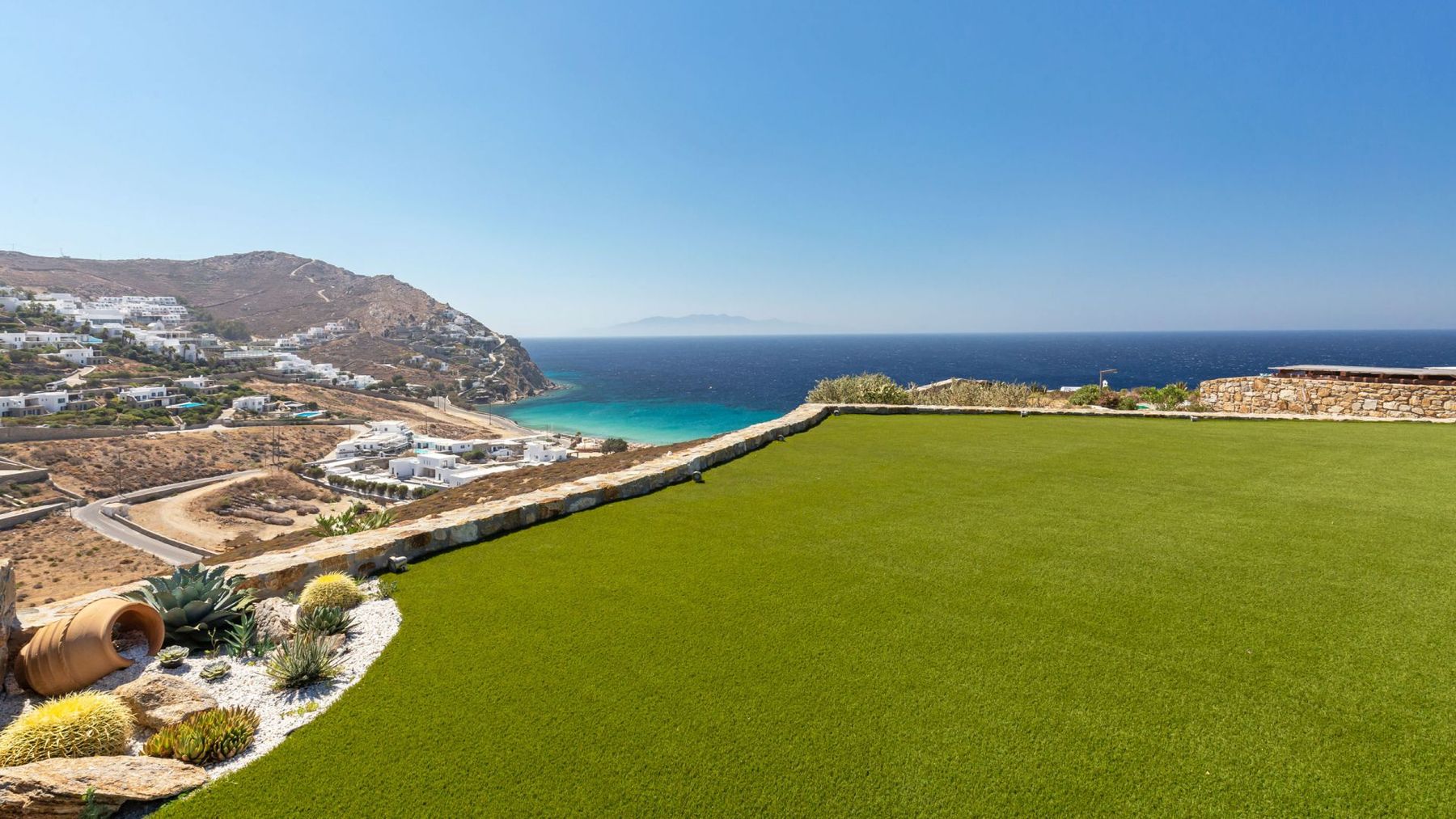 Ginger White villa photo.