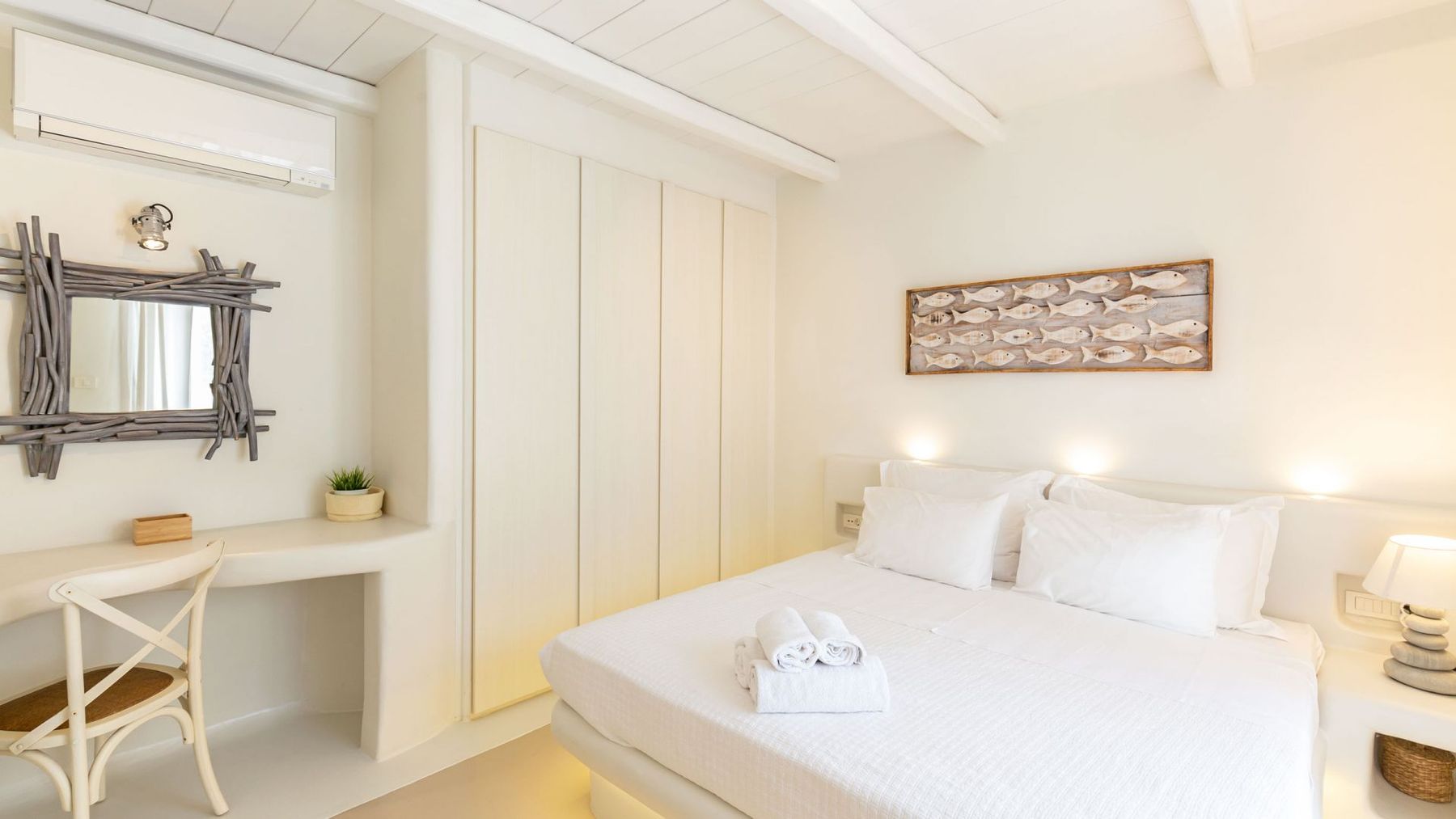 Ginger White villa photo.