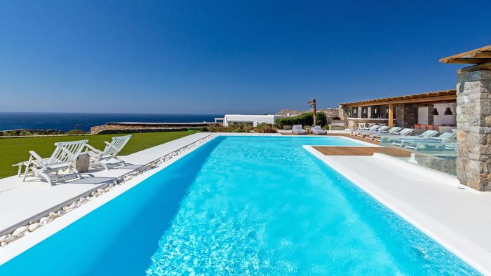 Ginger White villa photo.