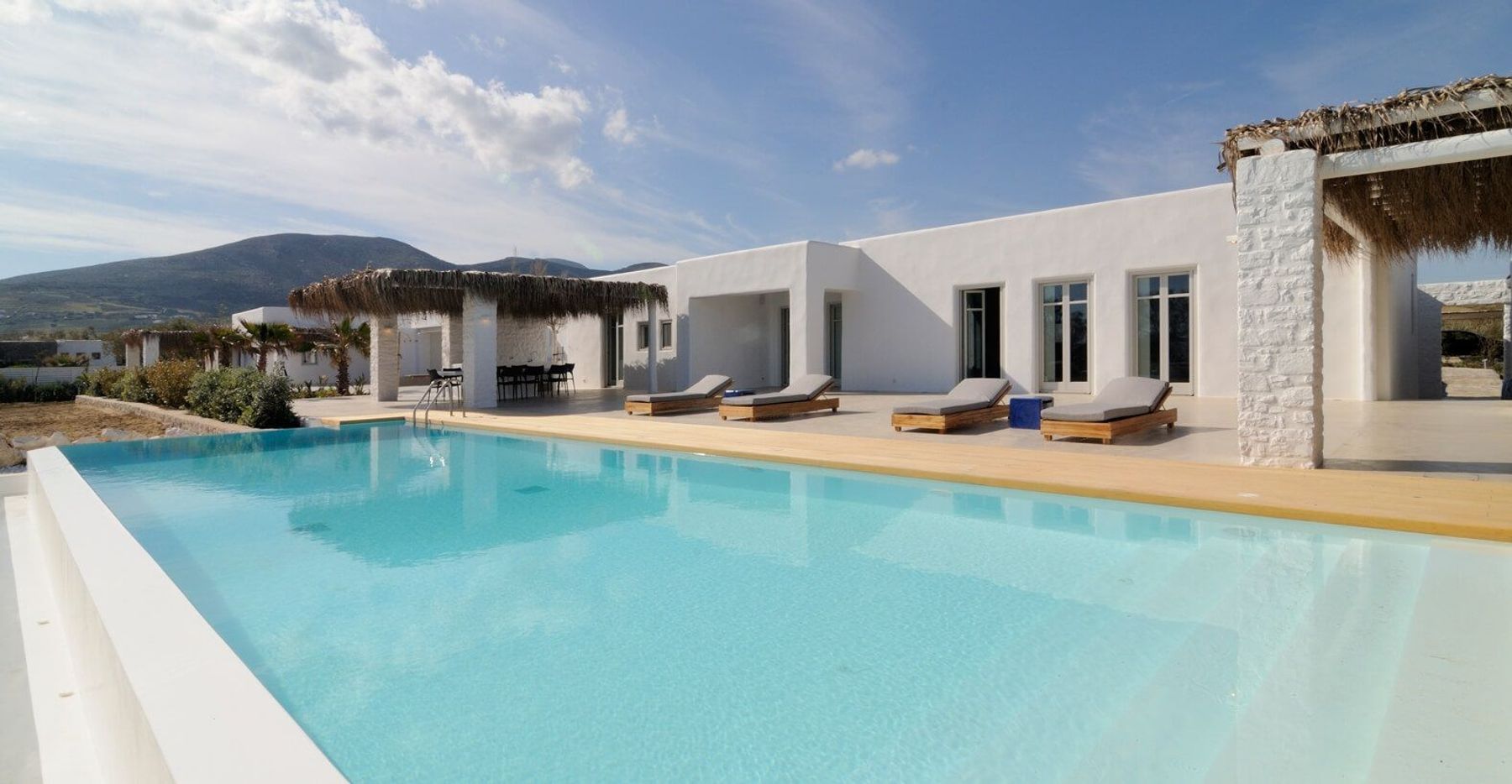 Golden Beach House villa photo.