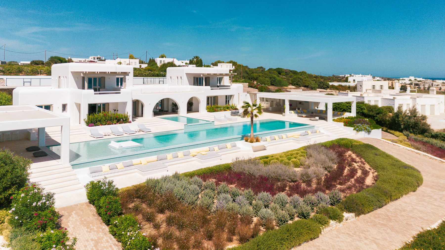 Majestic villa photo.