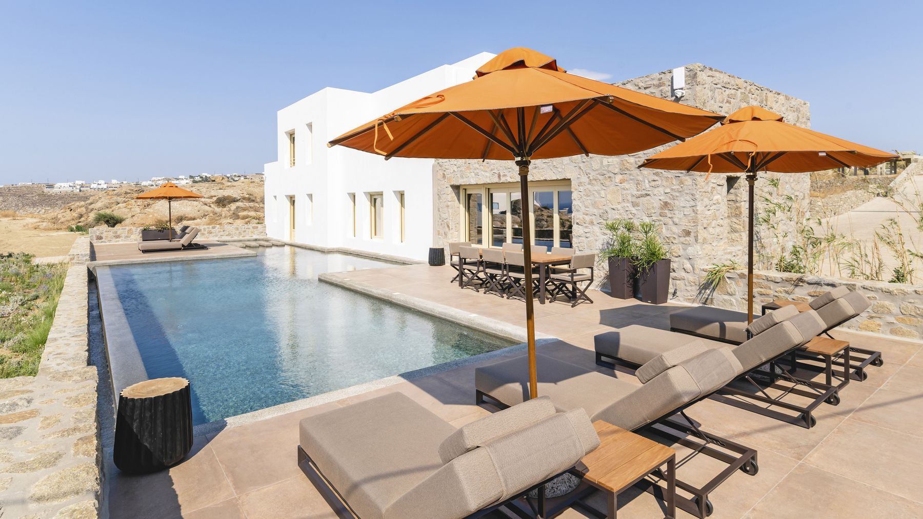 Mimosa villa photo.