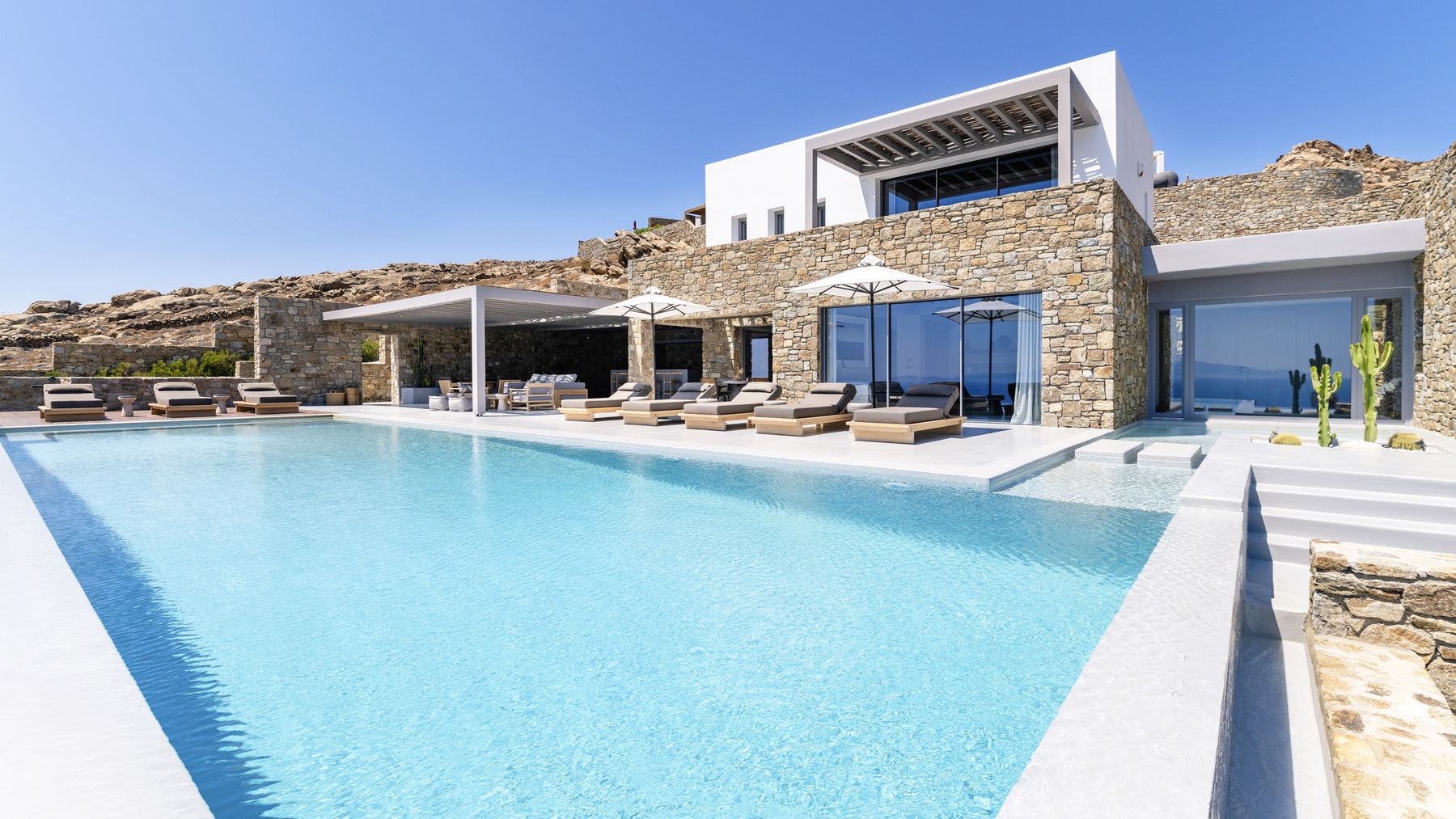 Mito villa photo.