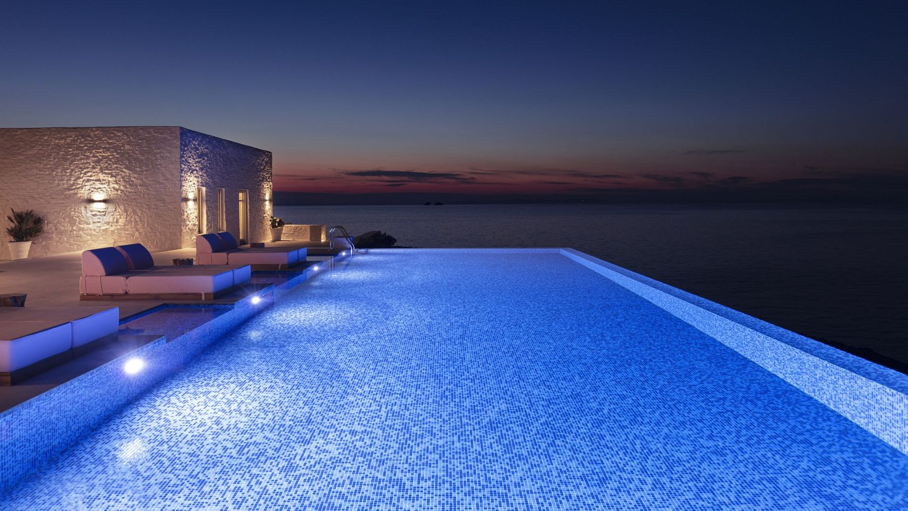 Naima villa photo.