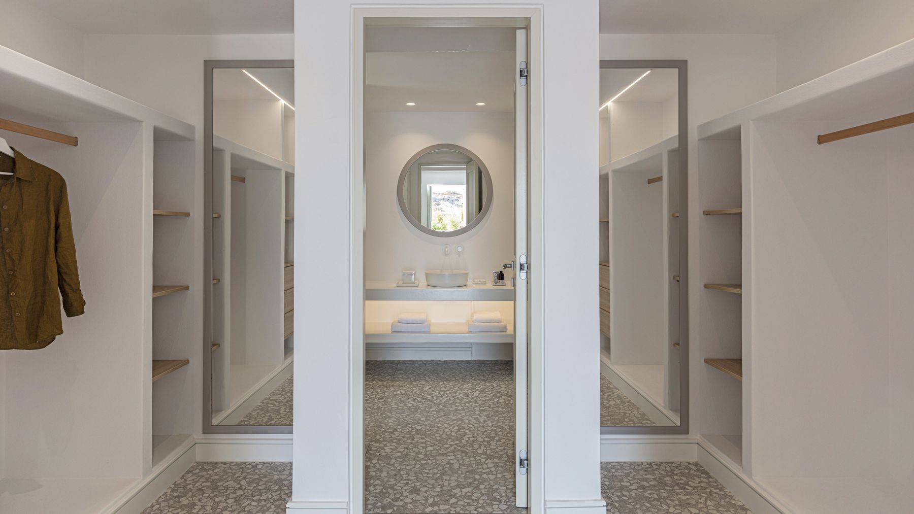 Nardis villa photo.