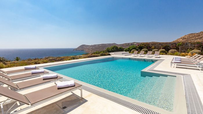 Nota villa photo.