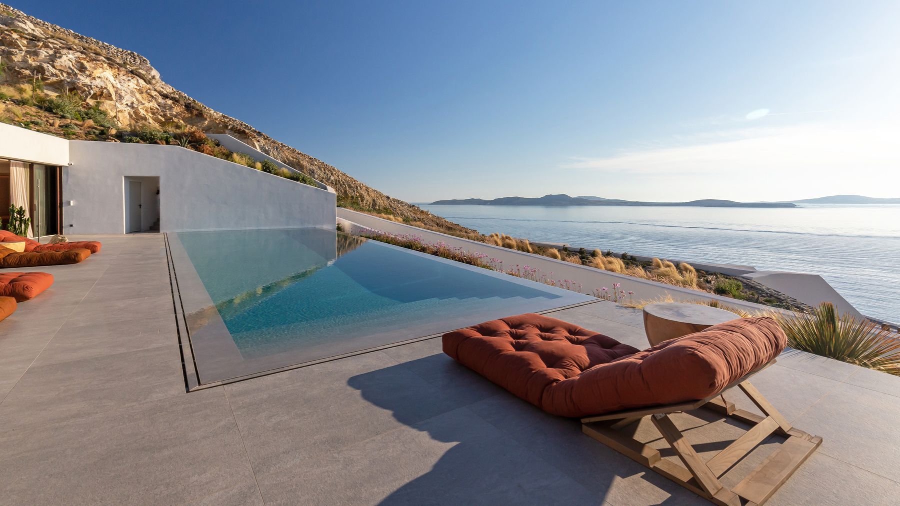 Phantom villa photo.