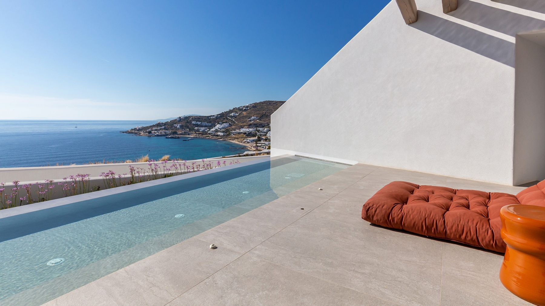 Phantom villa photo.