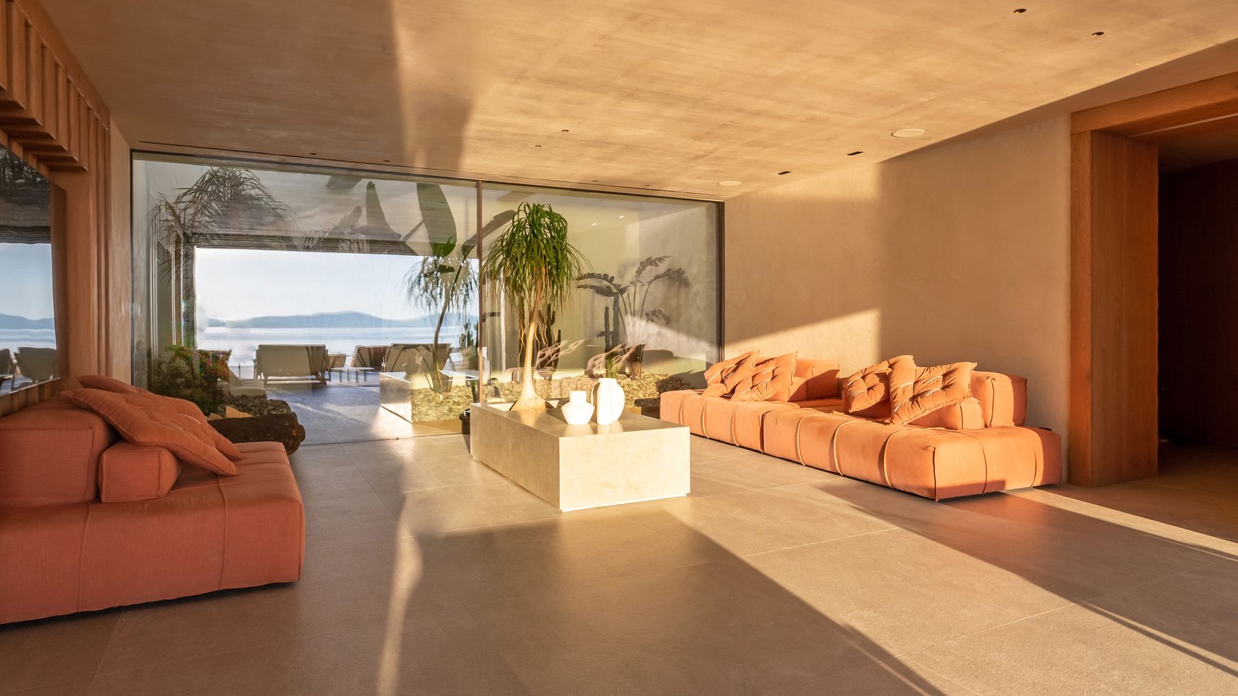Phantom villa photo.