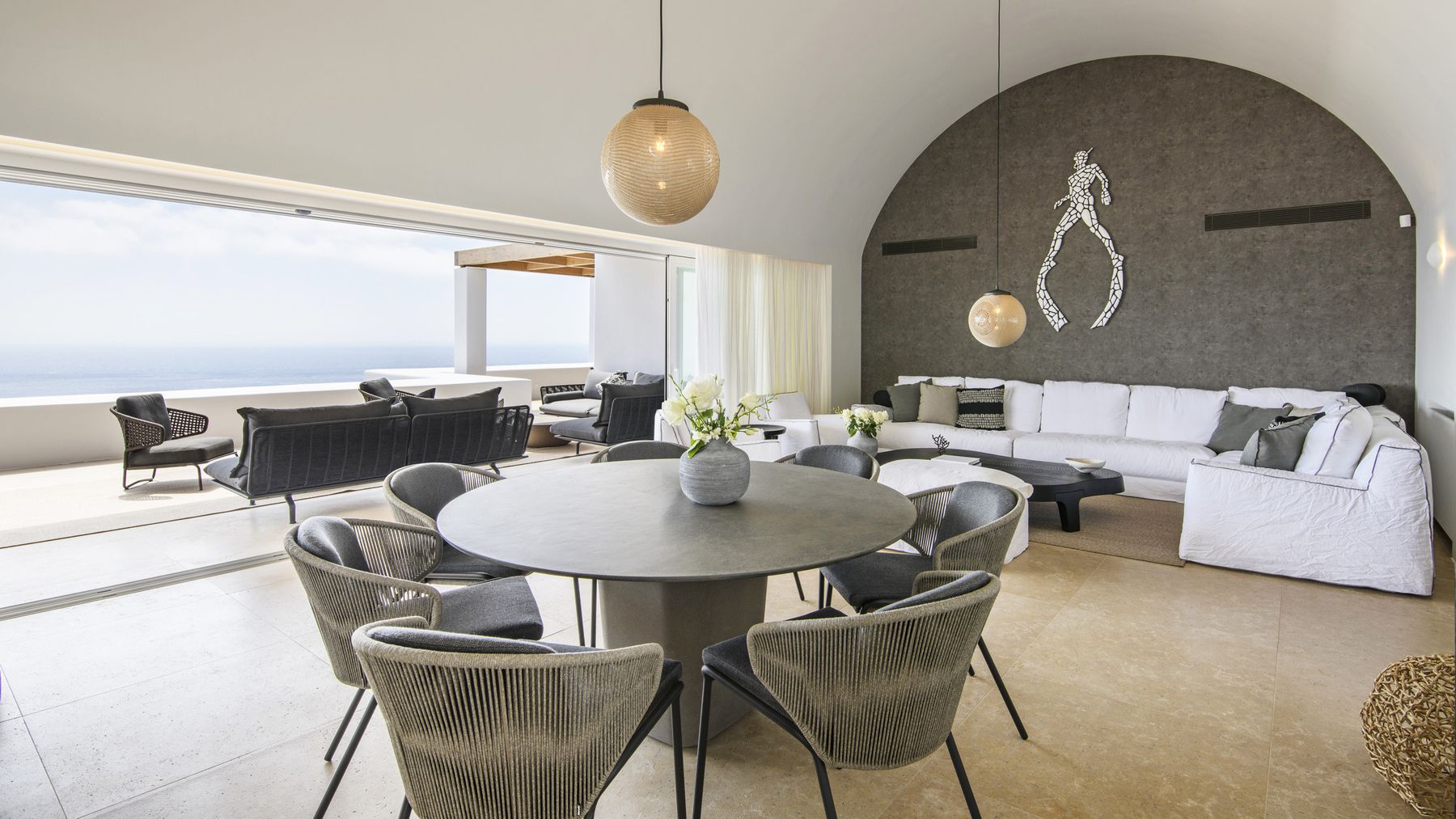 Revlis villa photo.