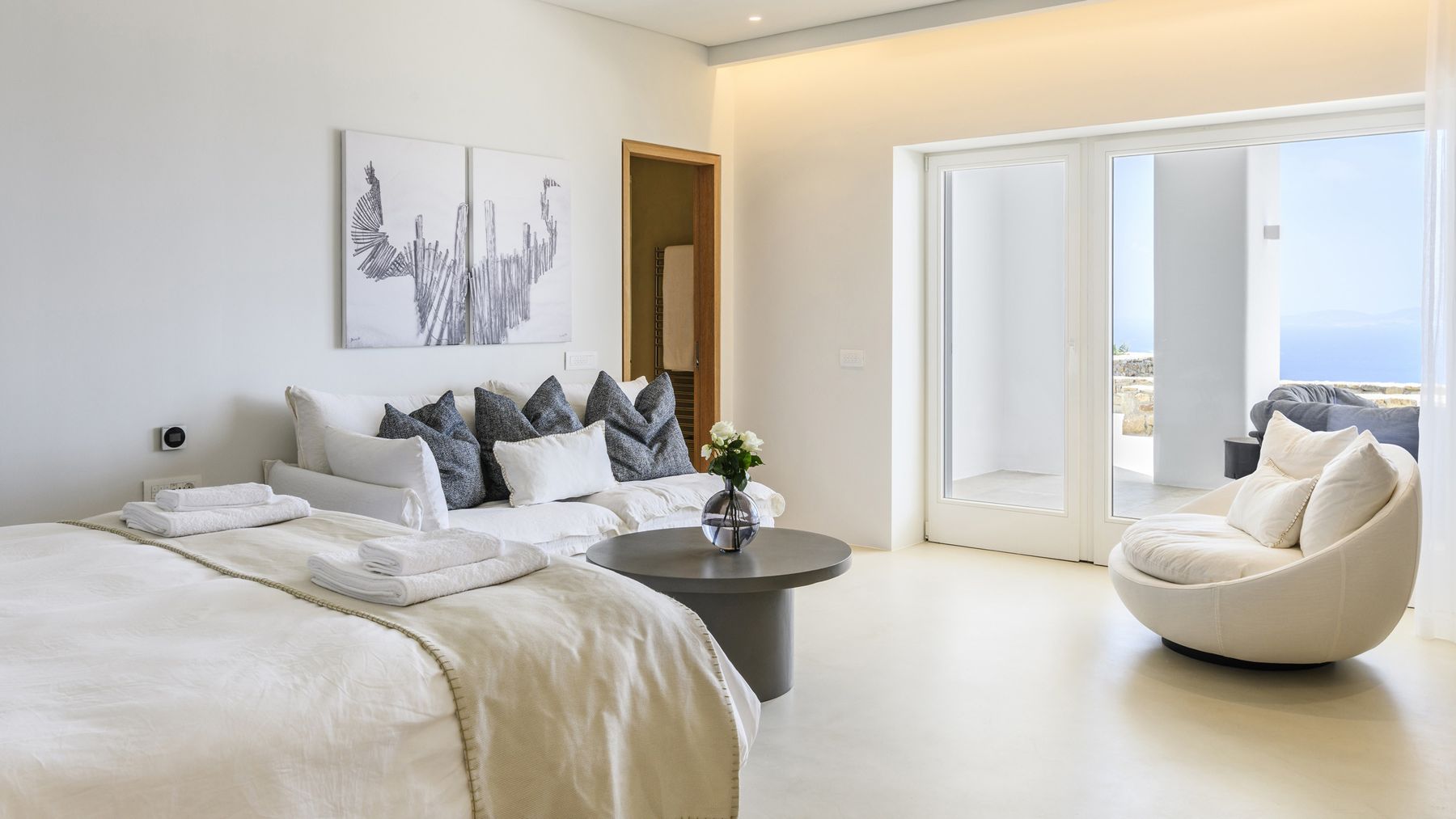 Revlis villa photo.