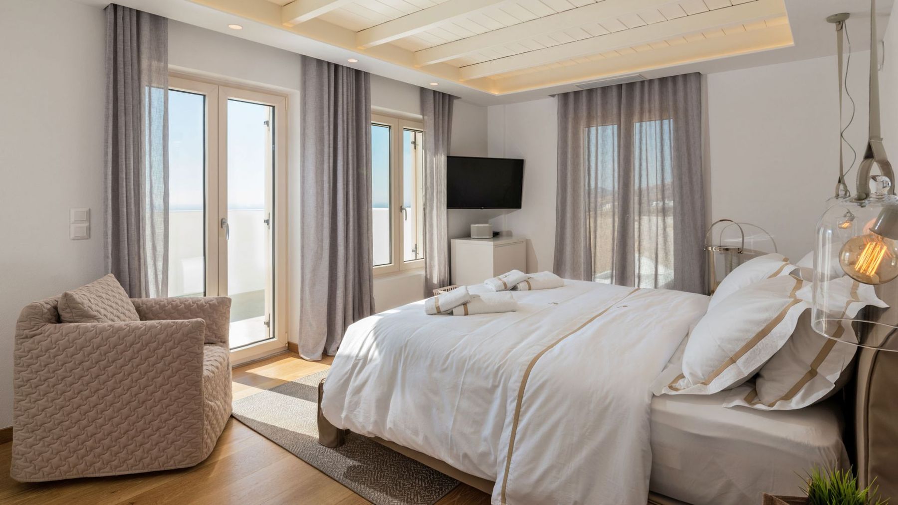 Sea Gaze villa photo.