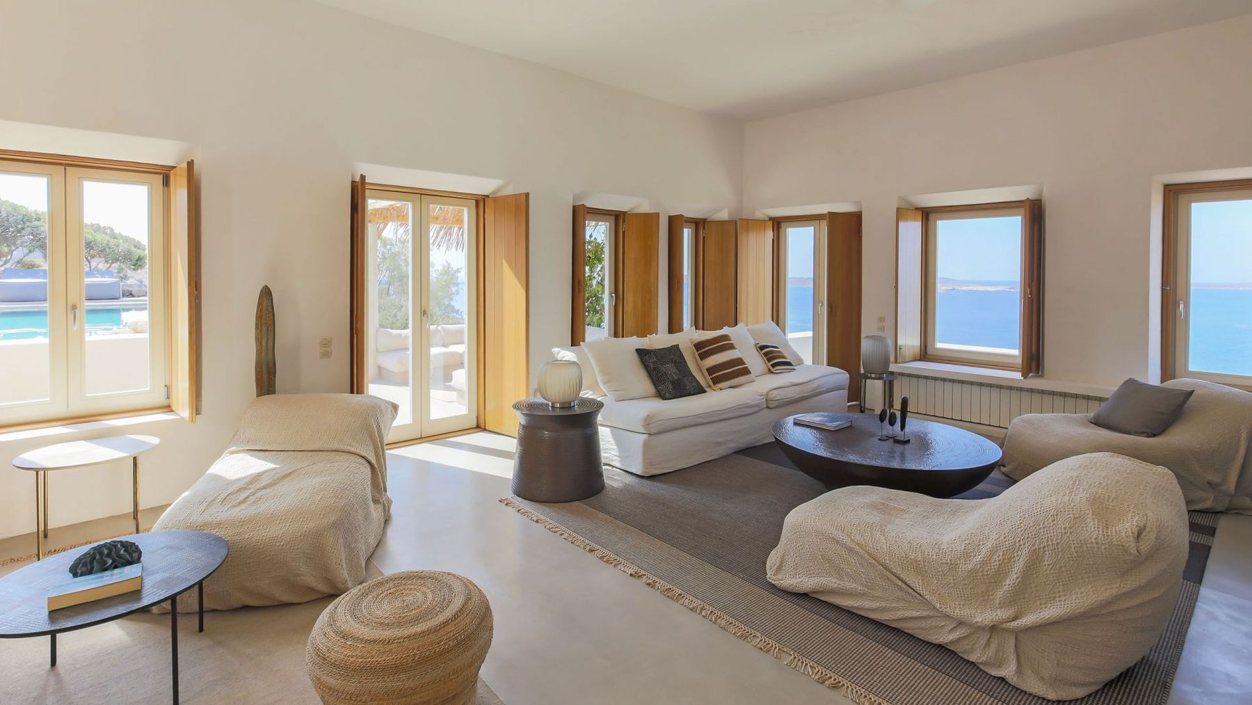 Silence Nest villa photo.