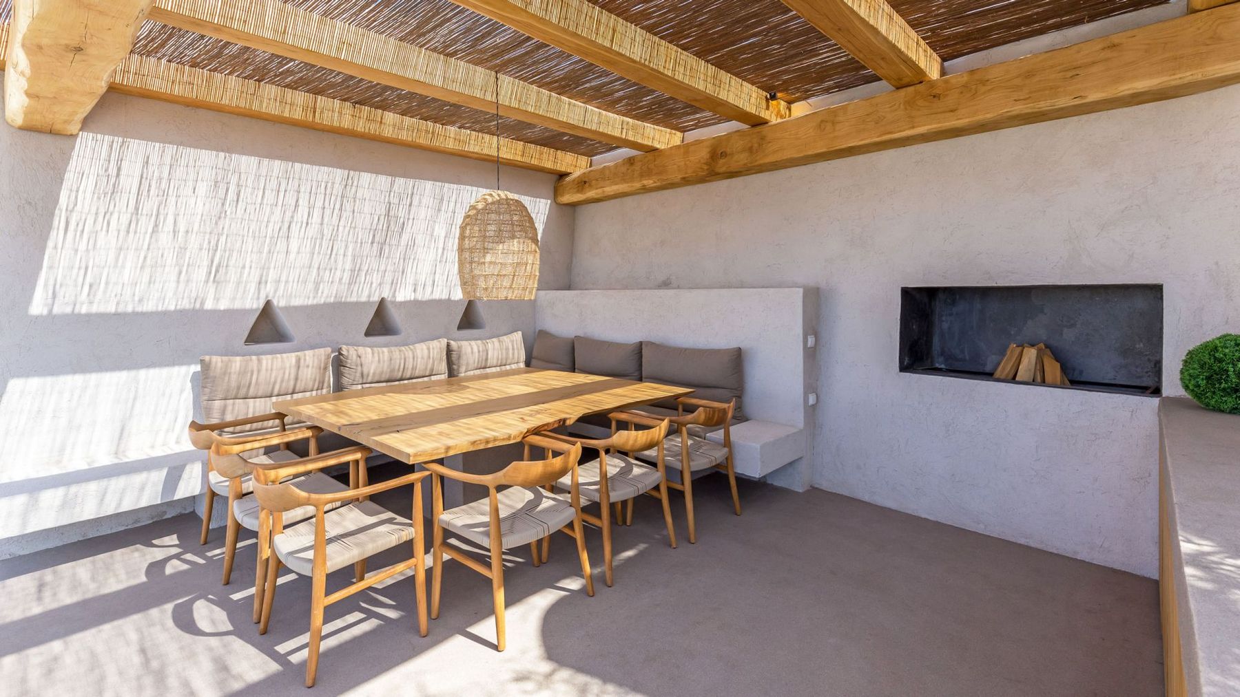 Silence Nest villa photo.