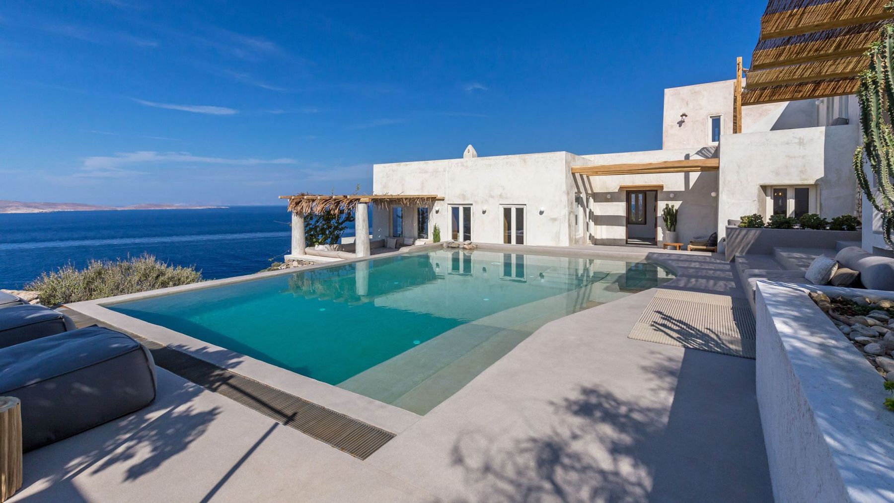 Silence Nest villa photo.