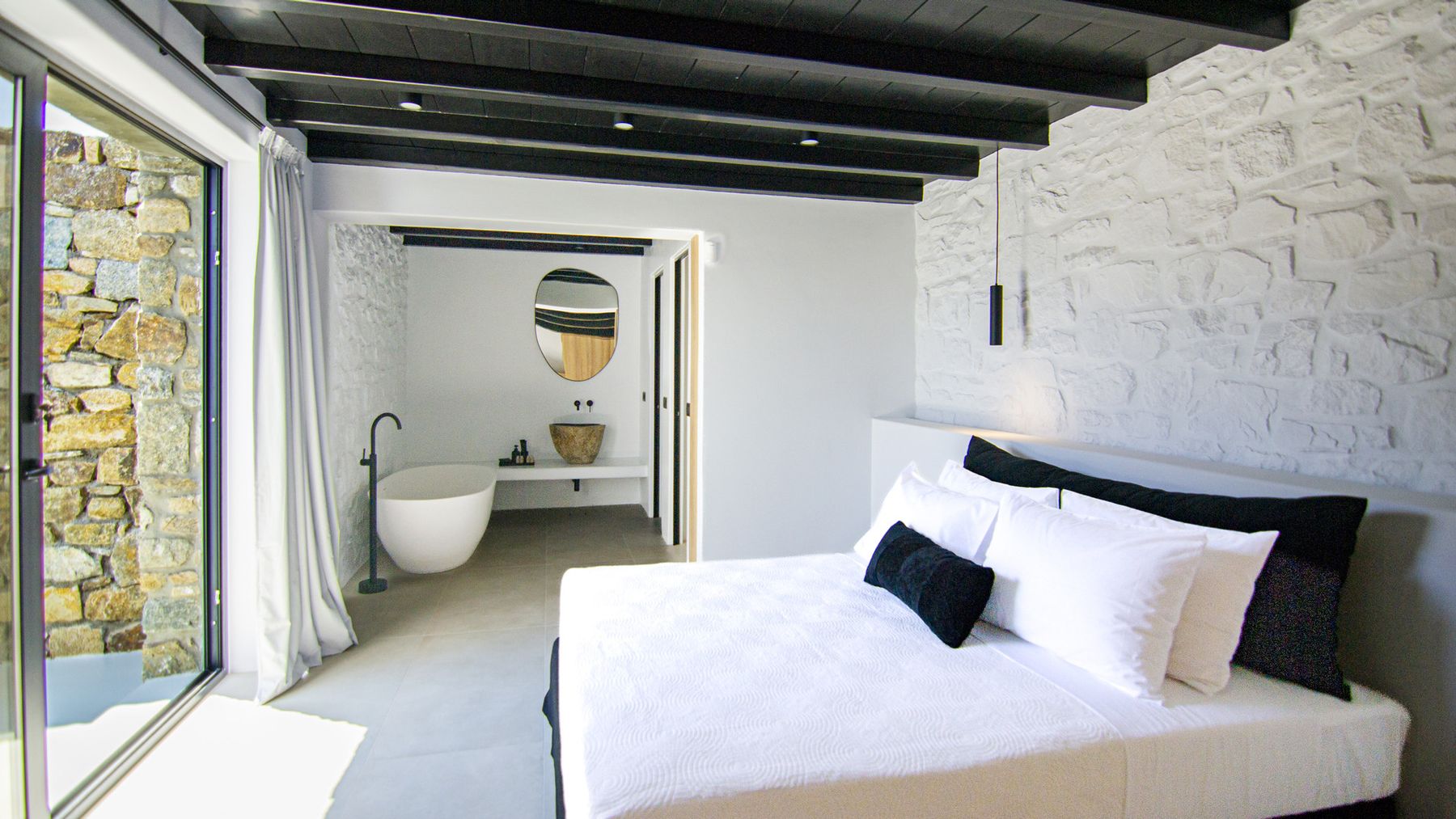 Spilia Beach House villa photo.