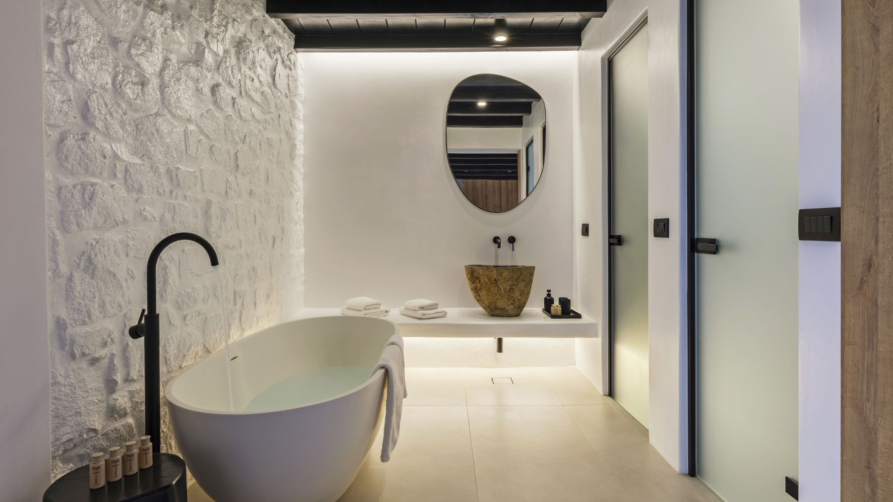 Spilia Beach House villa photo.