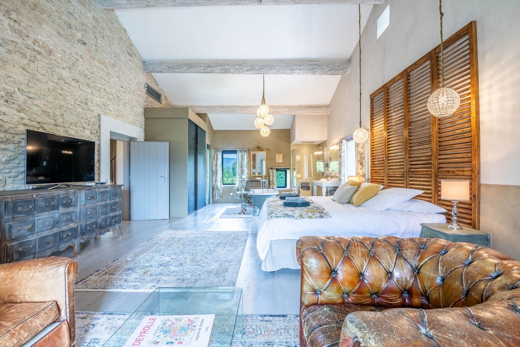 Bastide de la Senancole villa photo.