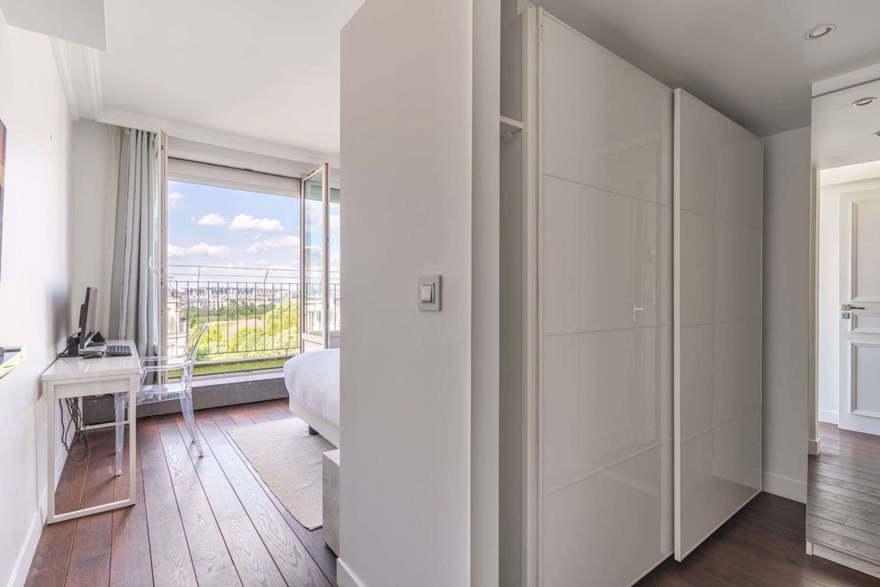 Apartment Eiffel villa photo.