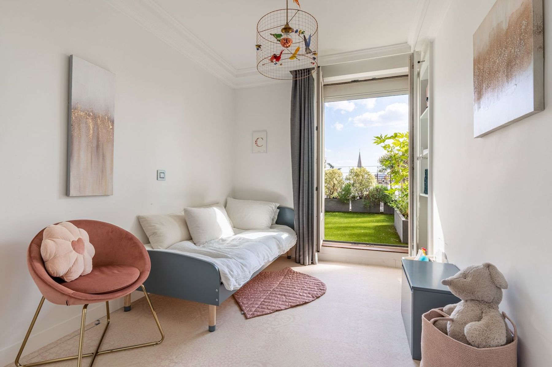 Apartment Eiffel villa photo.
