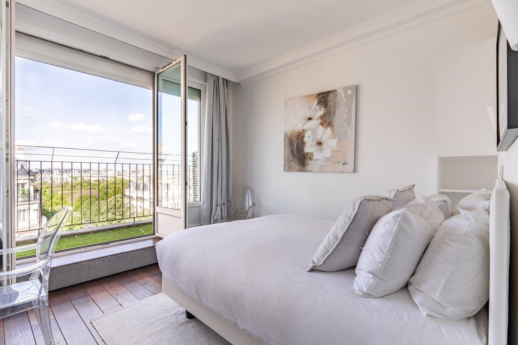Apartment Eiffel villa photo.