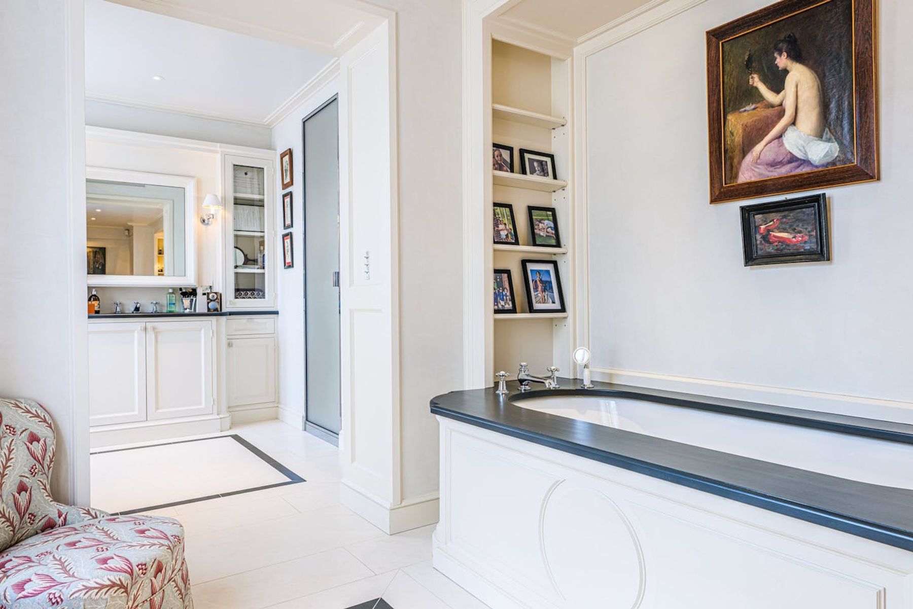 Apartment Invalides villa photo.