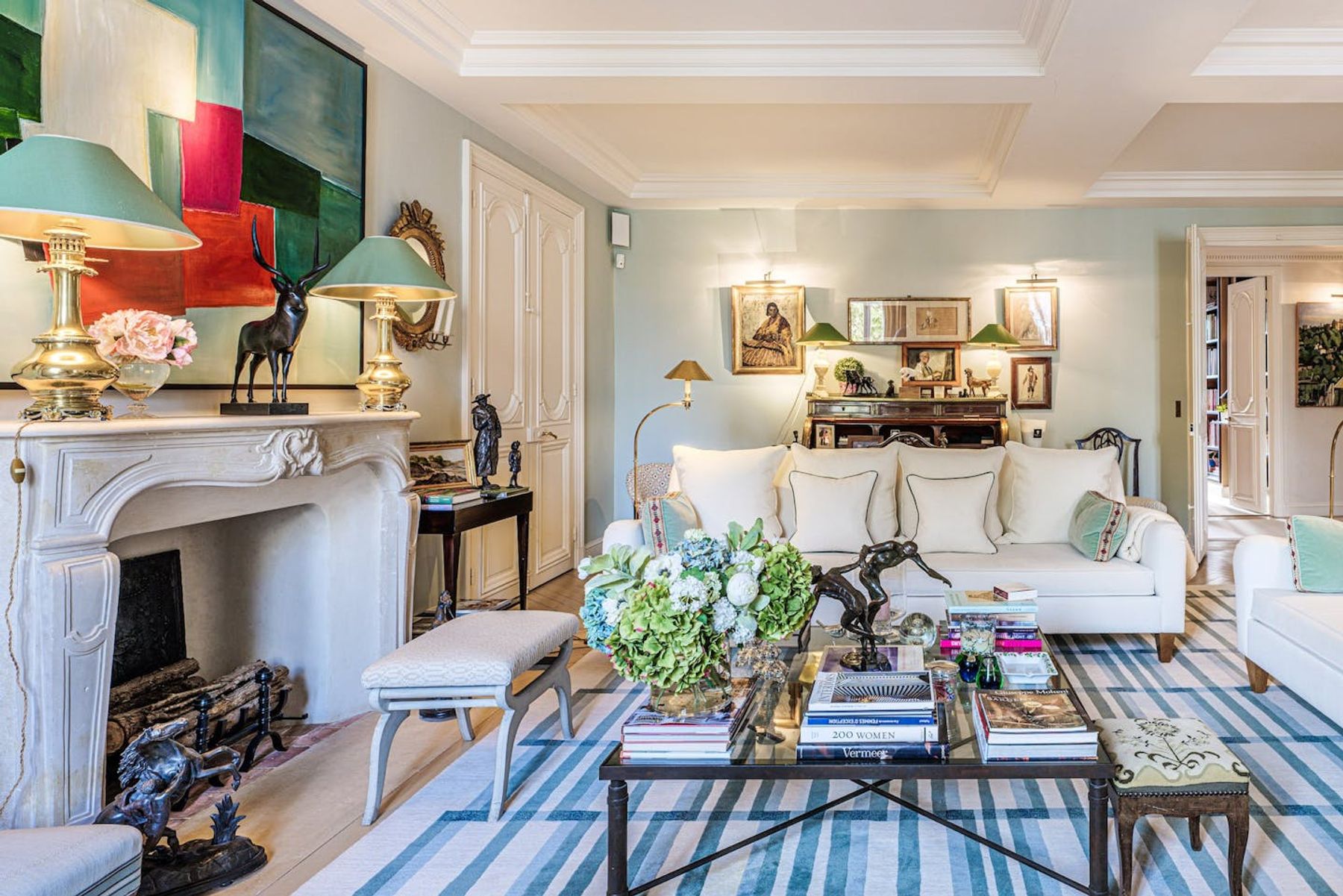 Apartment Invalides villa photo.