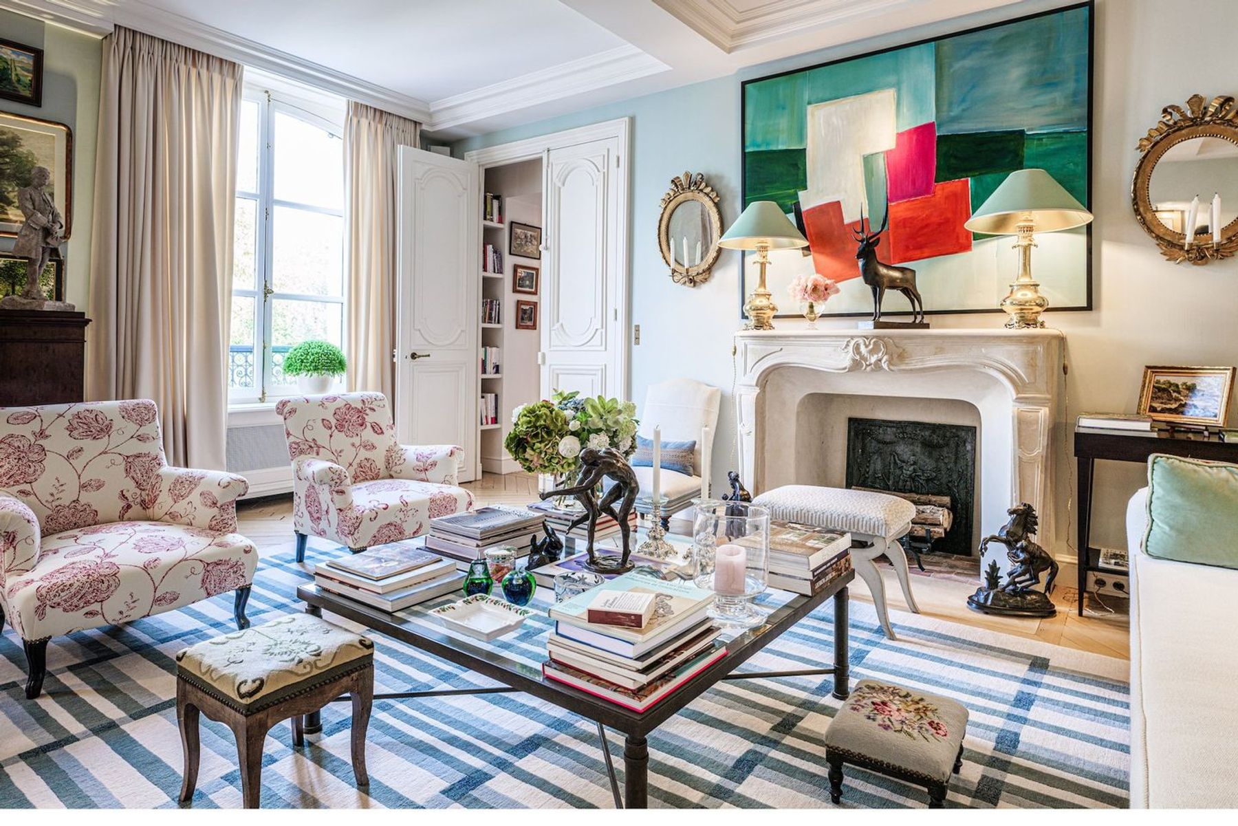 Apartment Invalides villa photo.