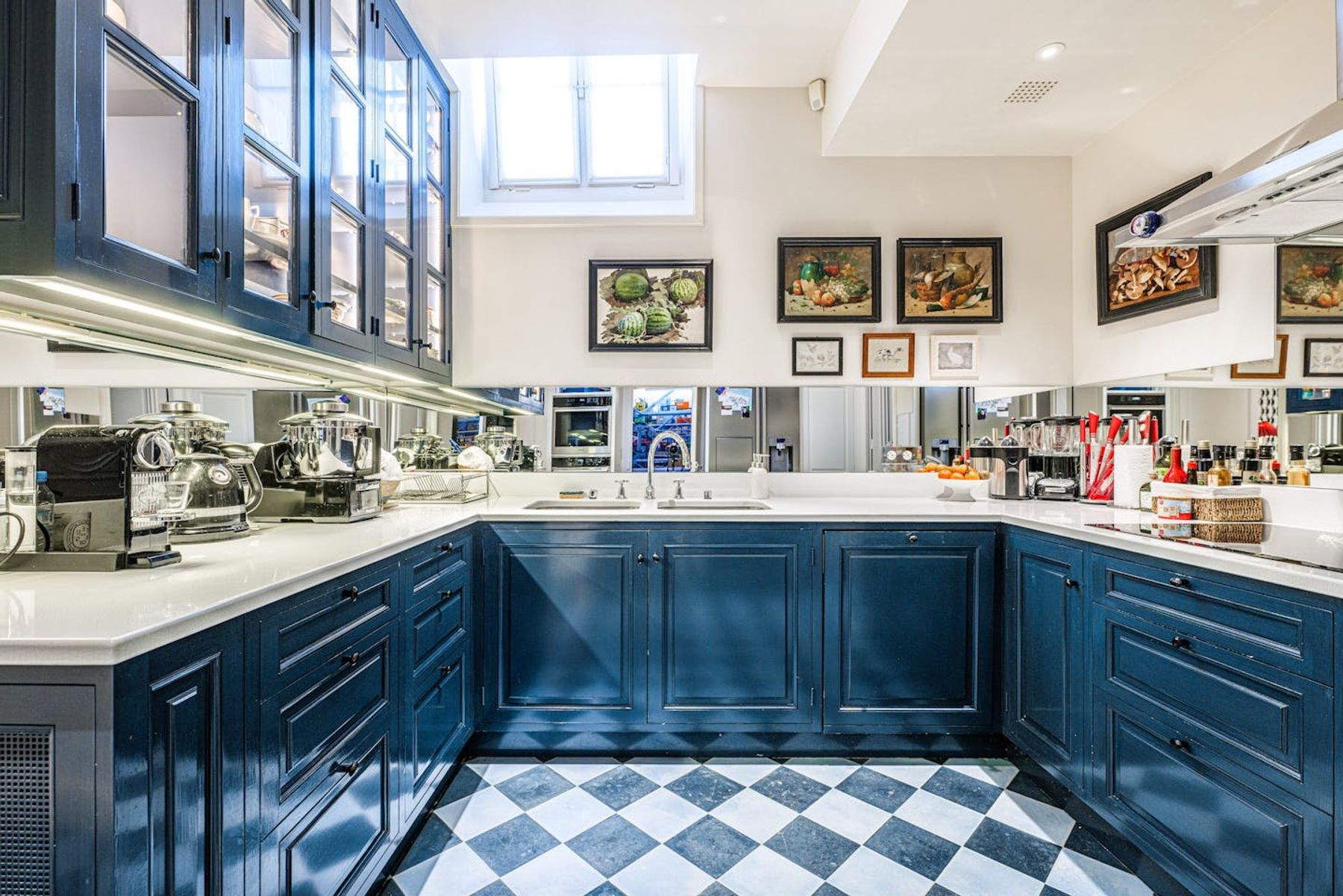 Apartment Invalides villa photo.