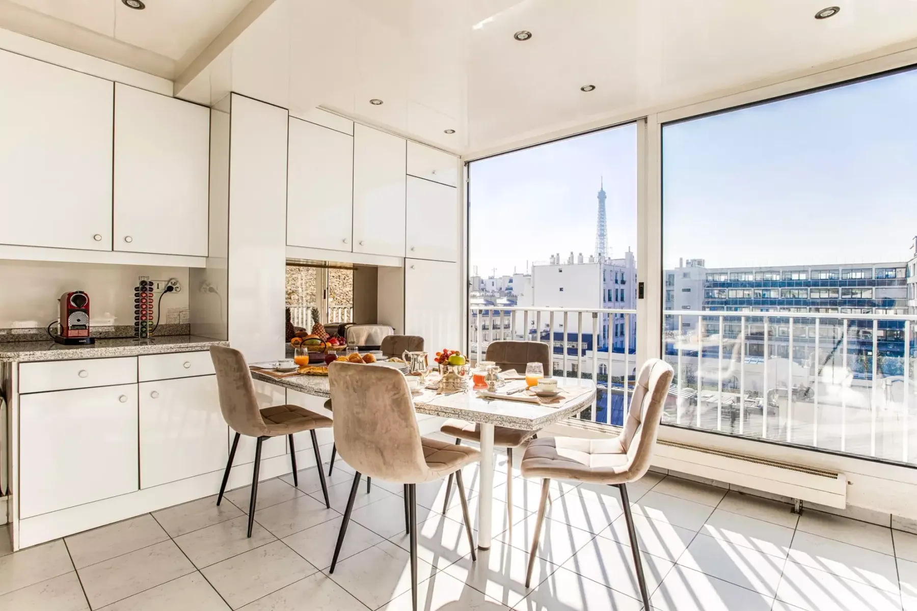 Penthouse Trocadero villa photo.