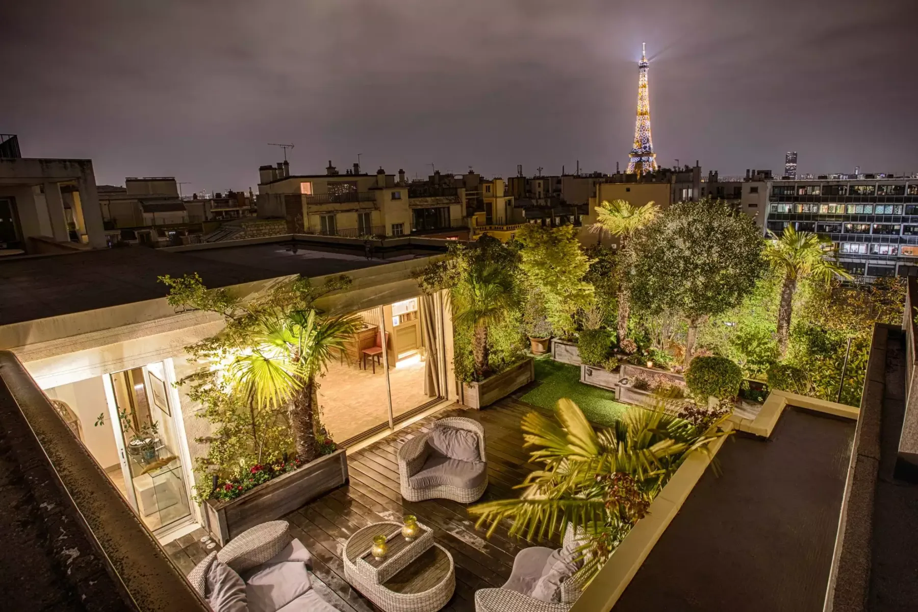 Penthouse Trocadero villa photo.
