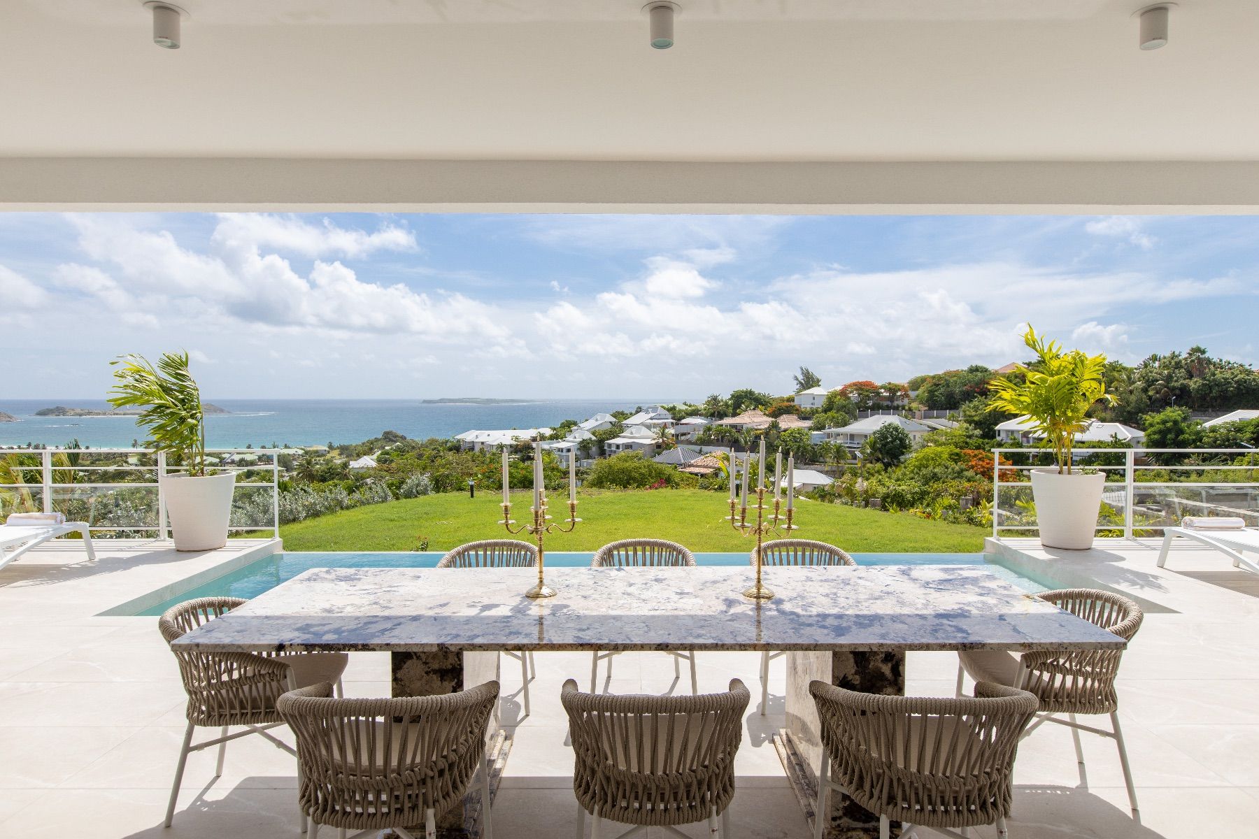 Alfresco Dining with views