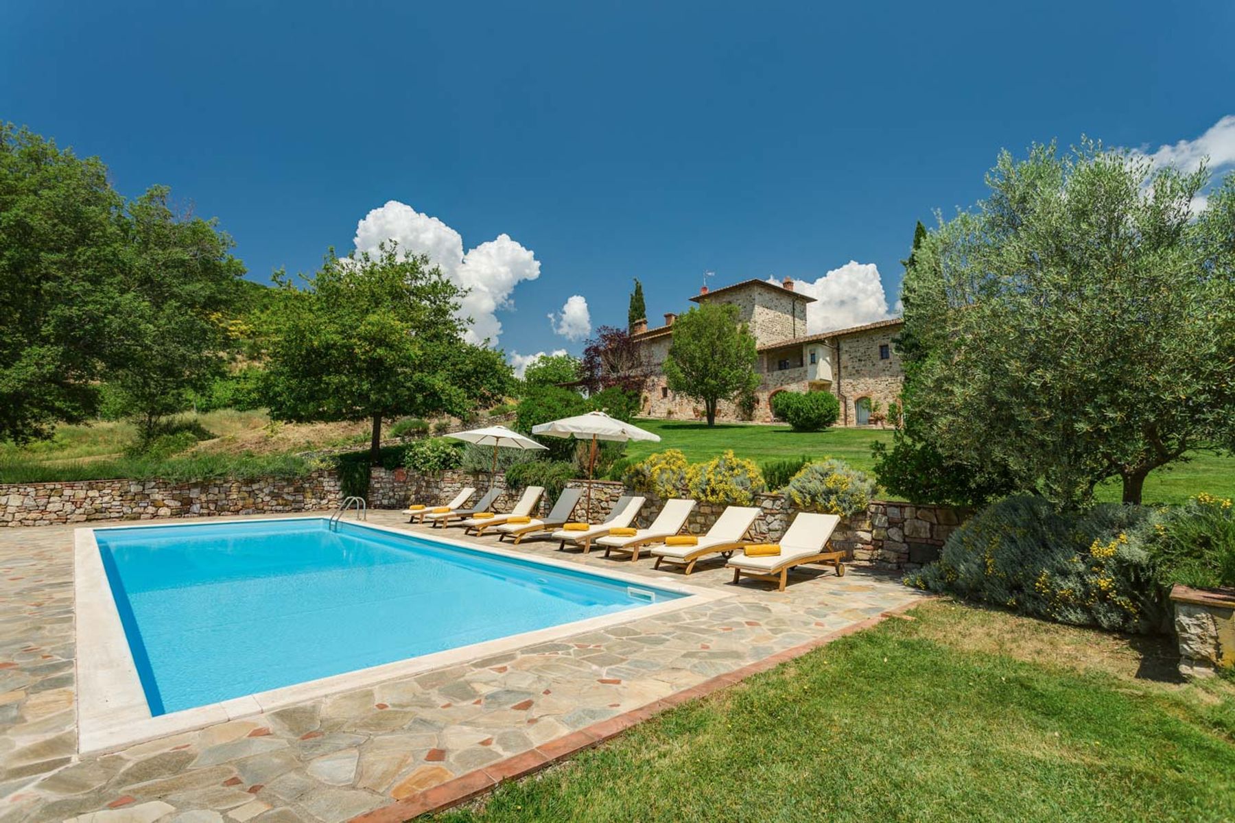 Cipresso villa photo.