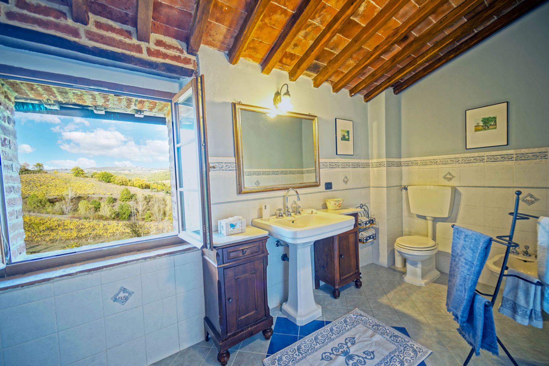 Cipresso villa photo.