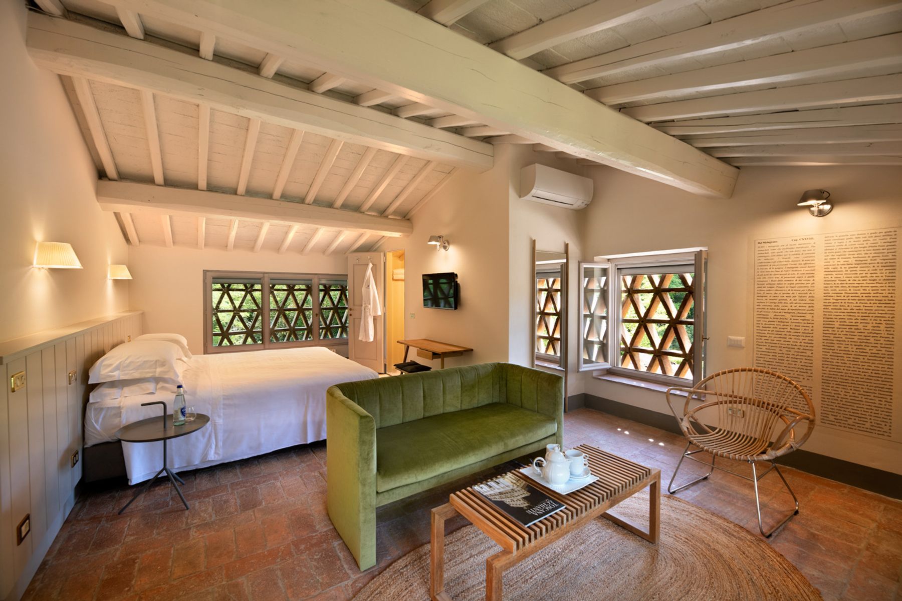 Fioresta villa photo.