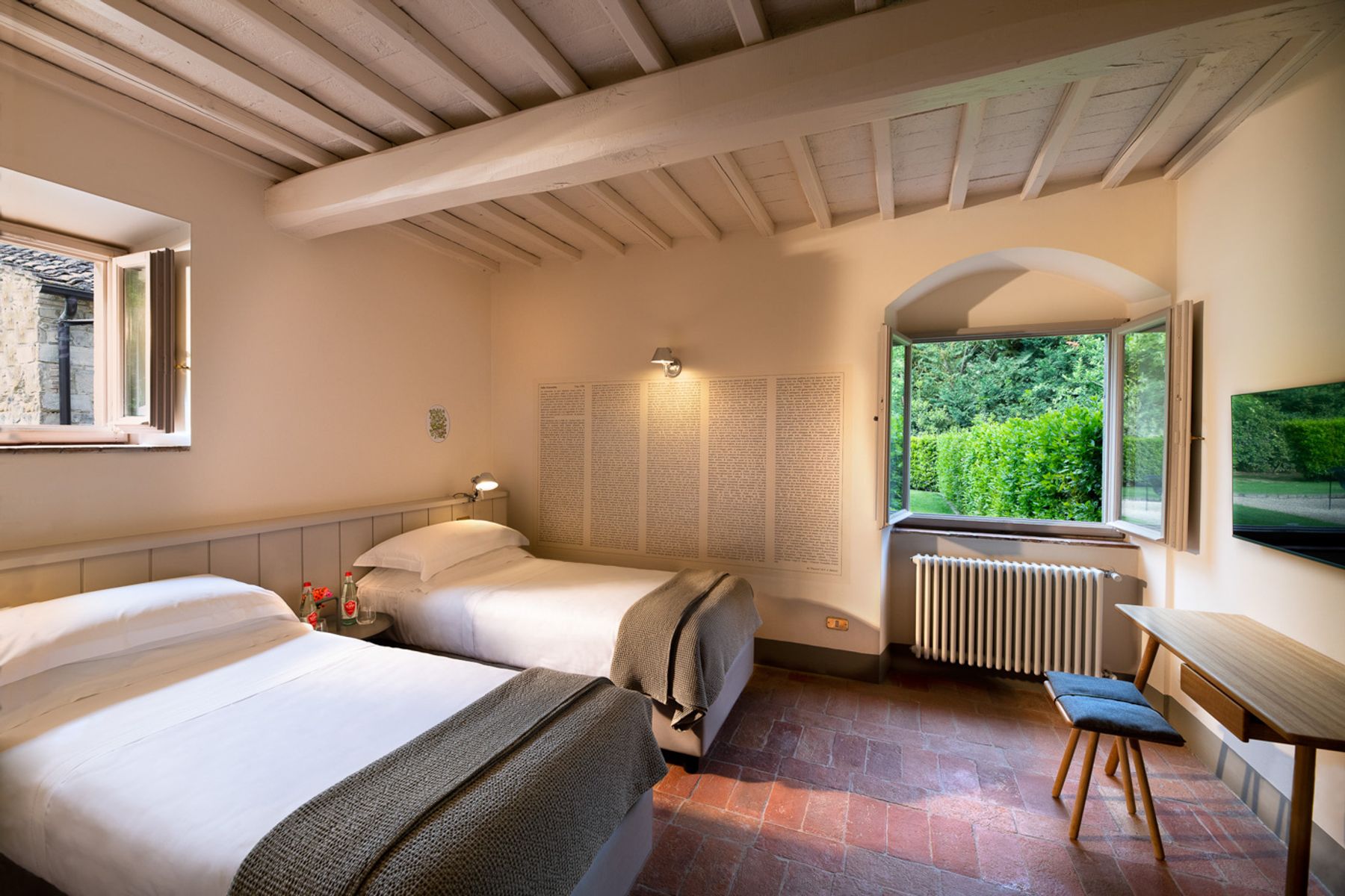 Fioresta villa photo.