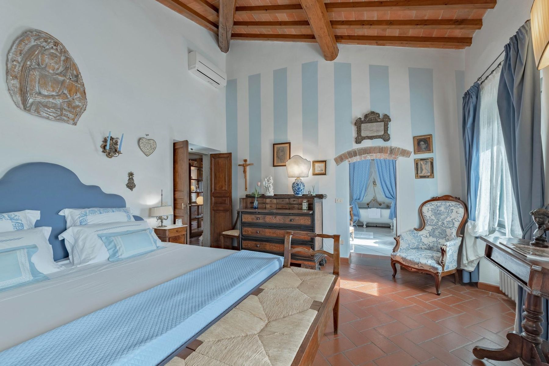 Impruneta villa photo.