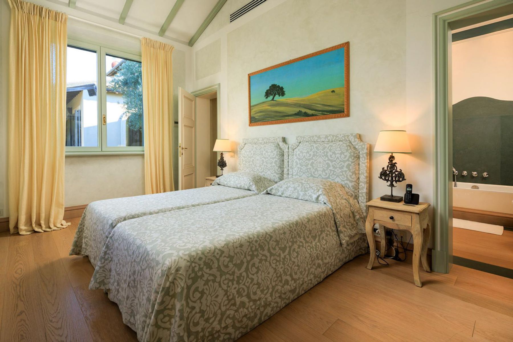 Uniana villa photo.