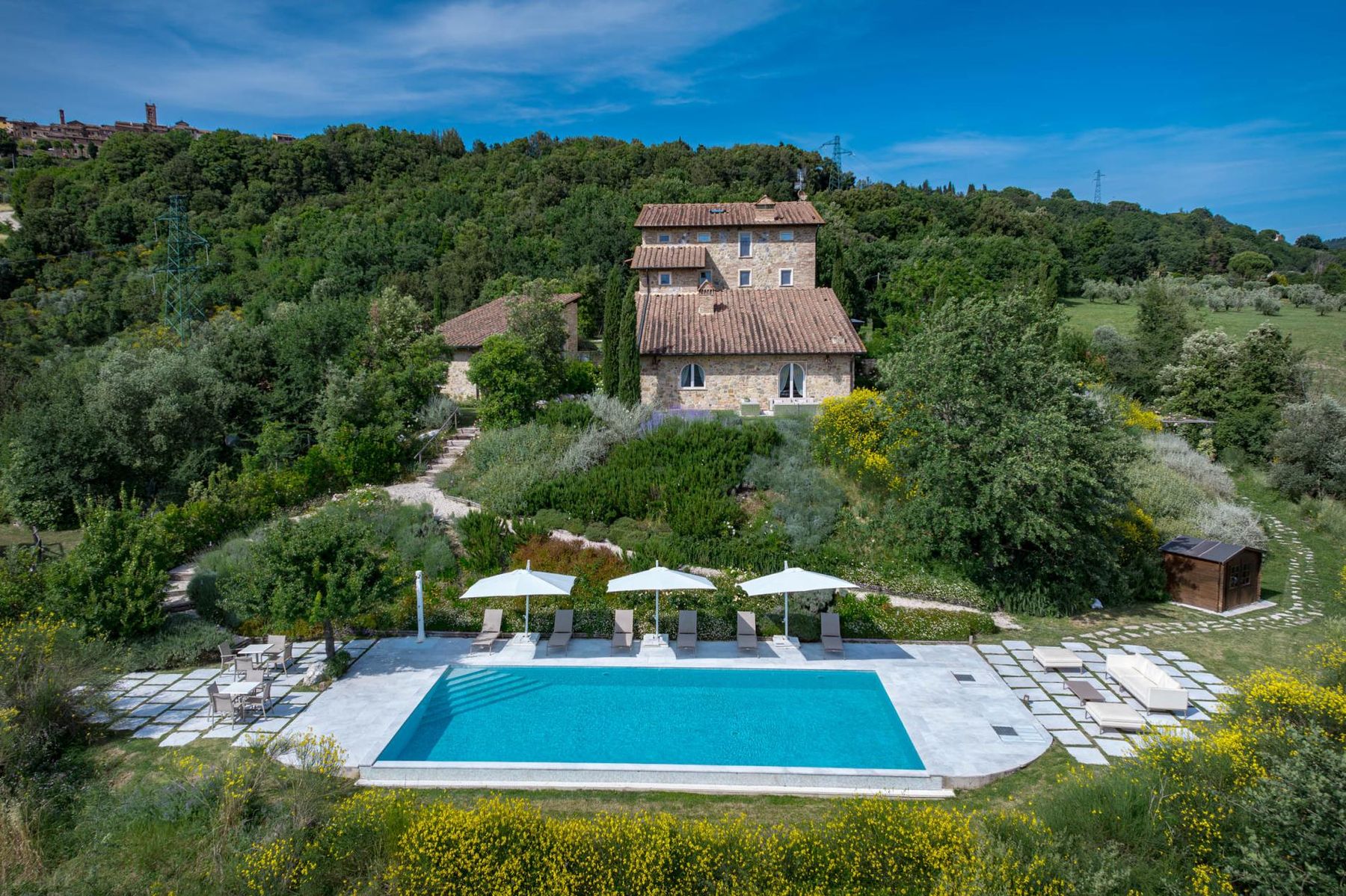 Montosca villa photo.