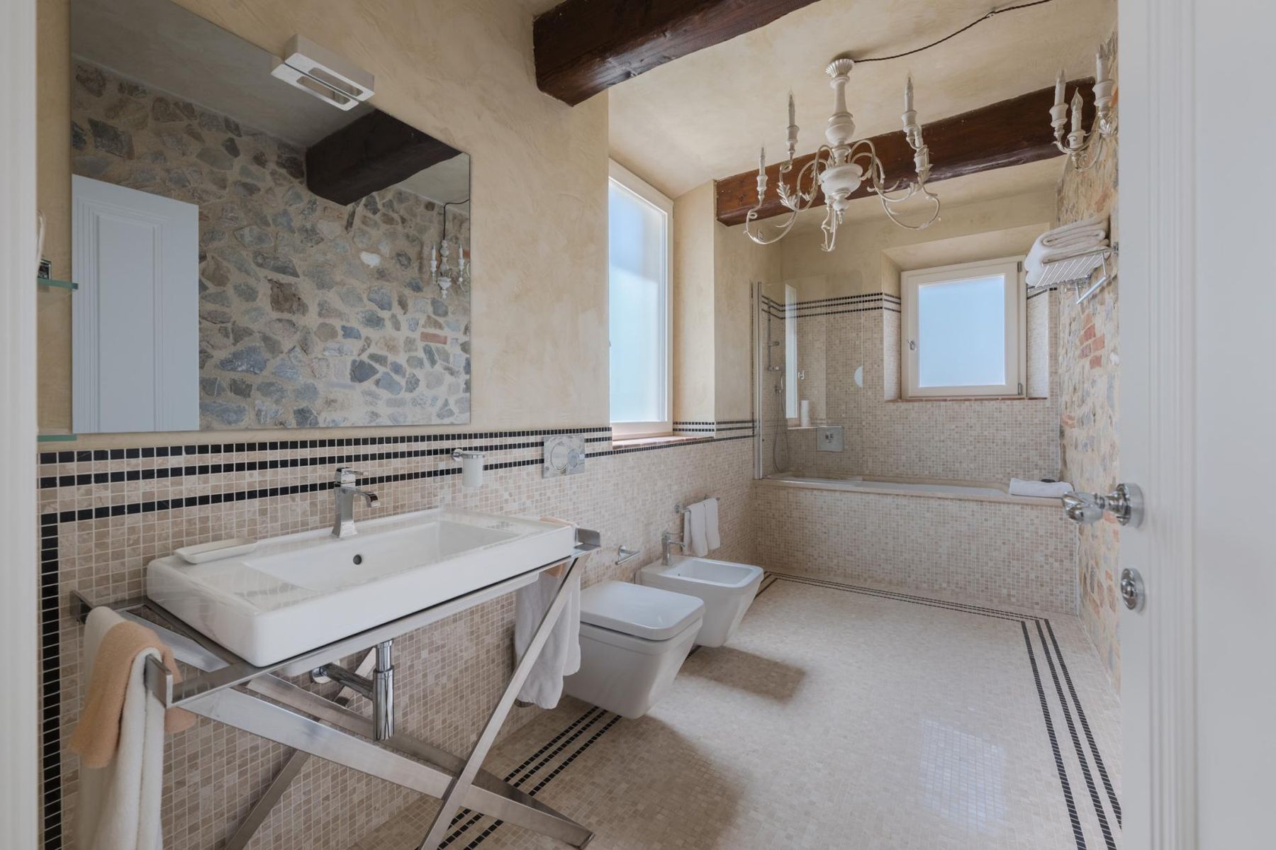 Montosca villa photo.