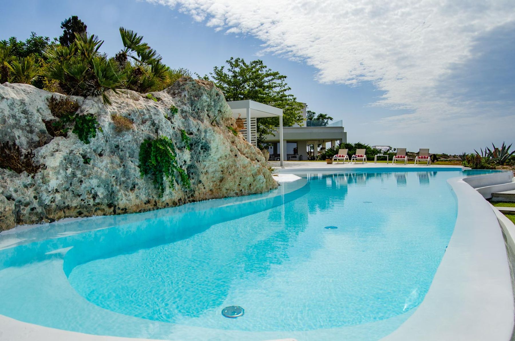 Delphina villa photo.