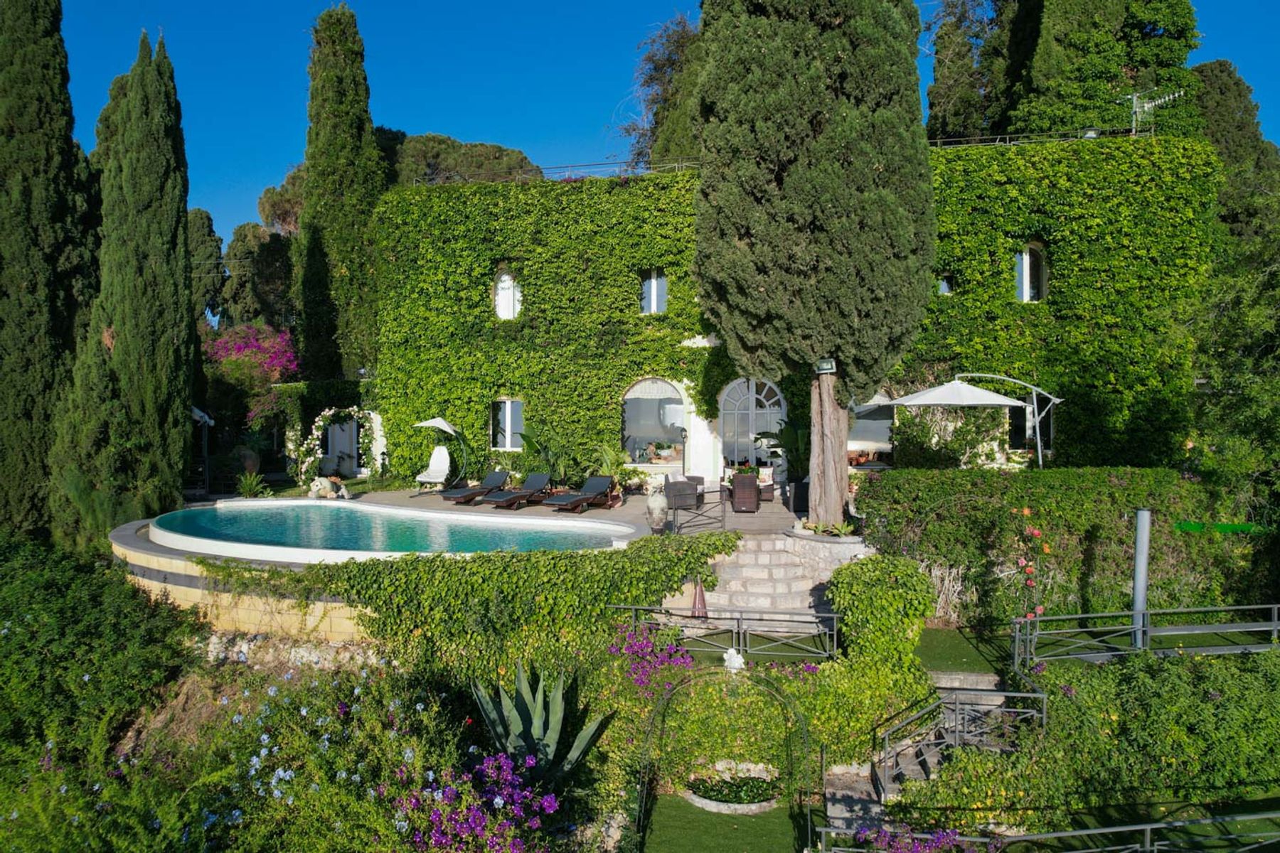Reggiamare villa photo.
