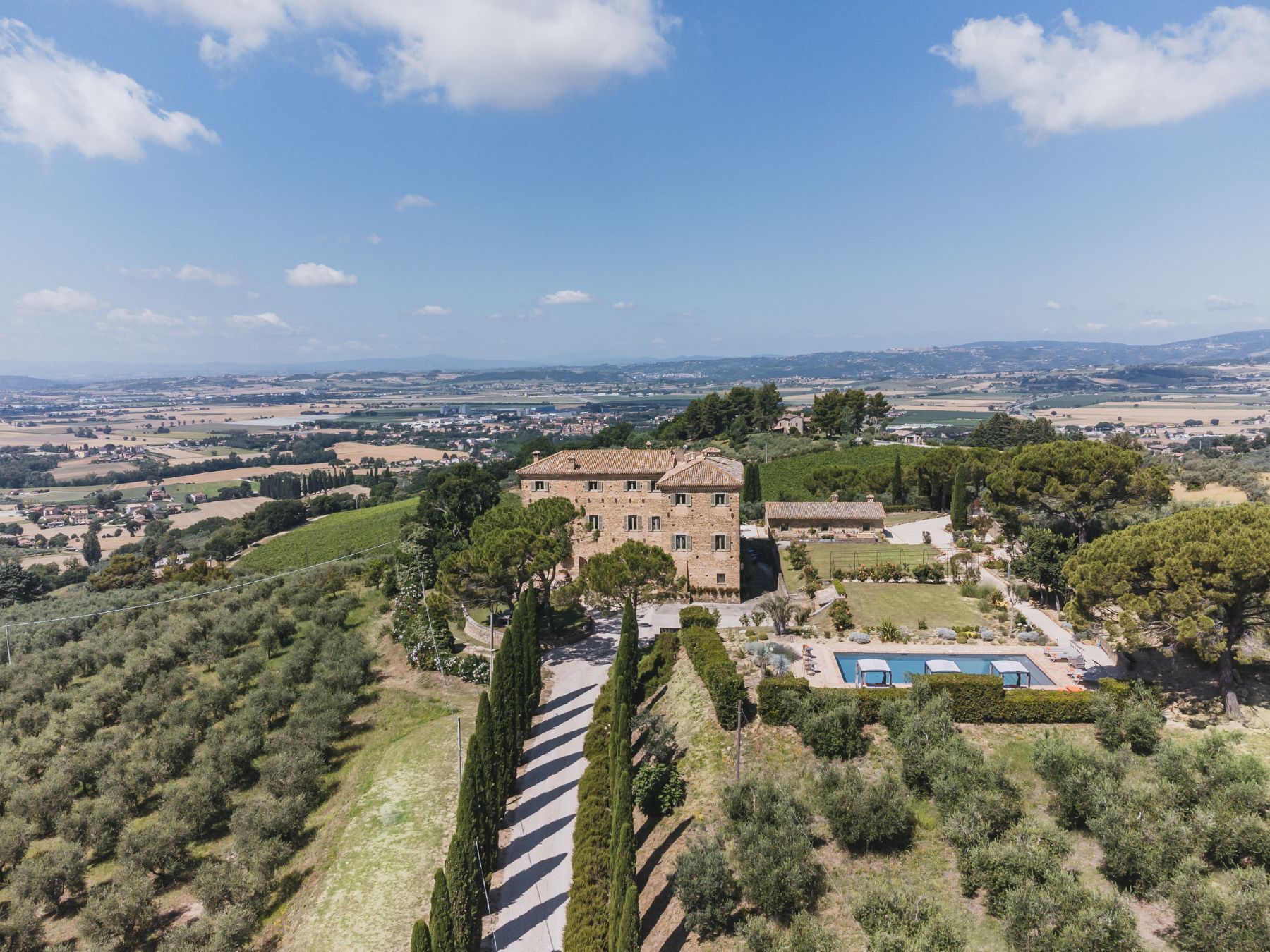 Sanfelice villa photo.