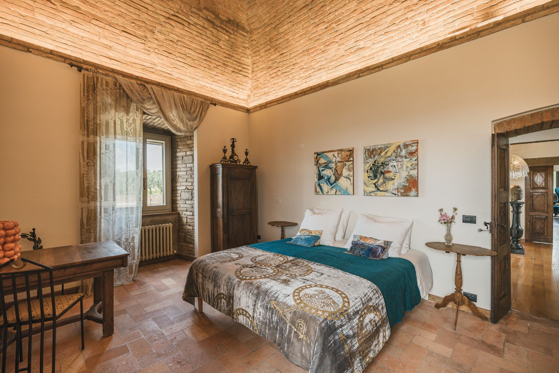Sanfelice villa photo.